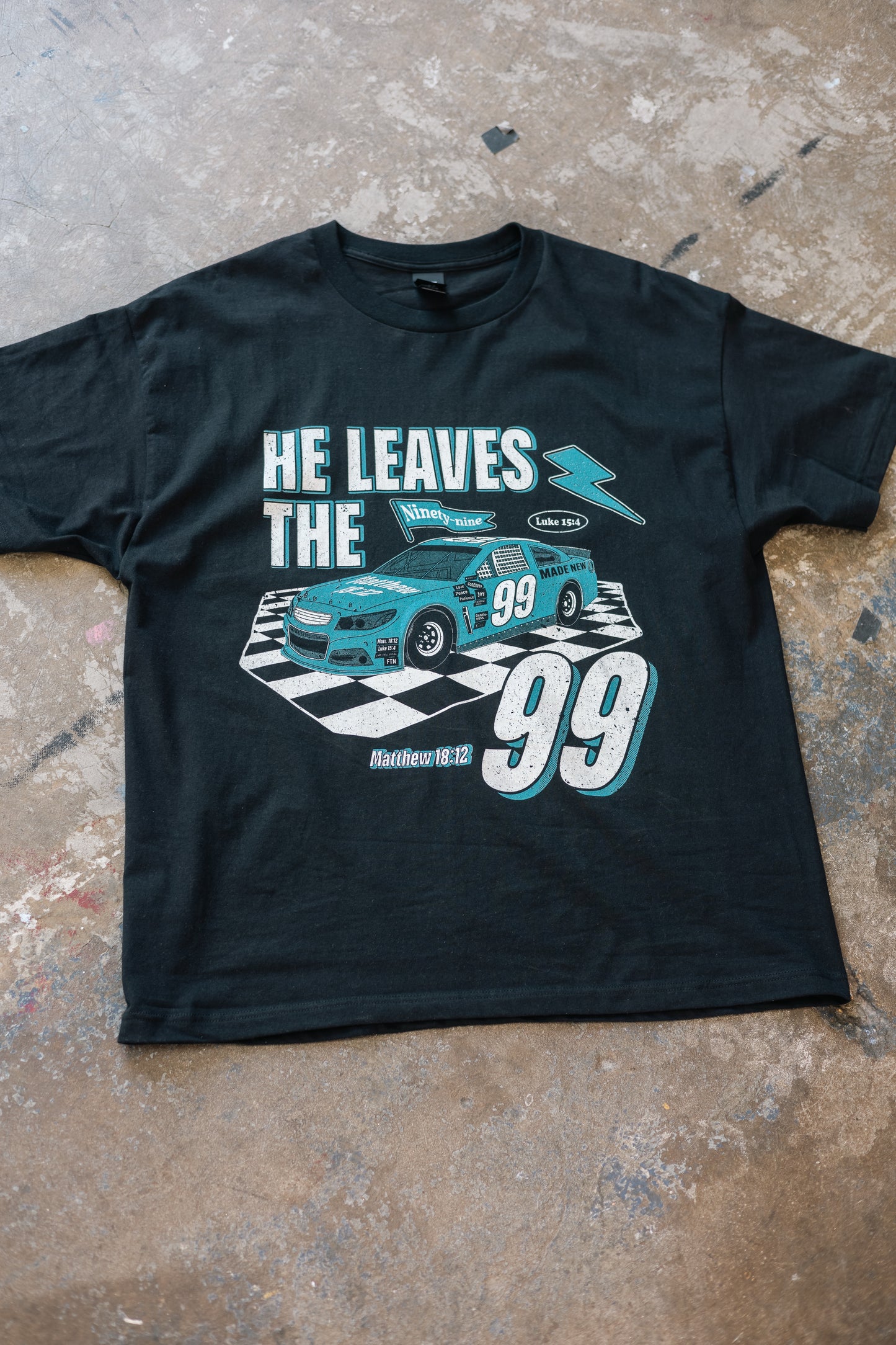 He leaves the 99 - Black Heavyweight Tee